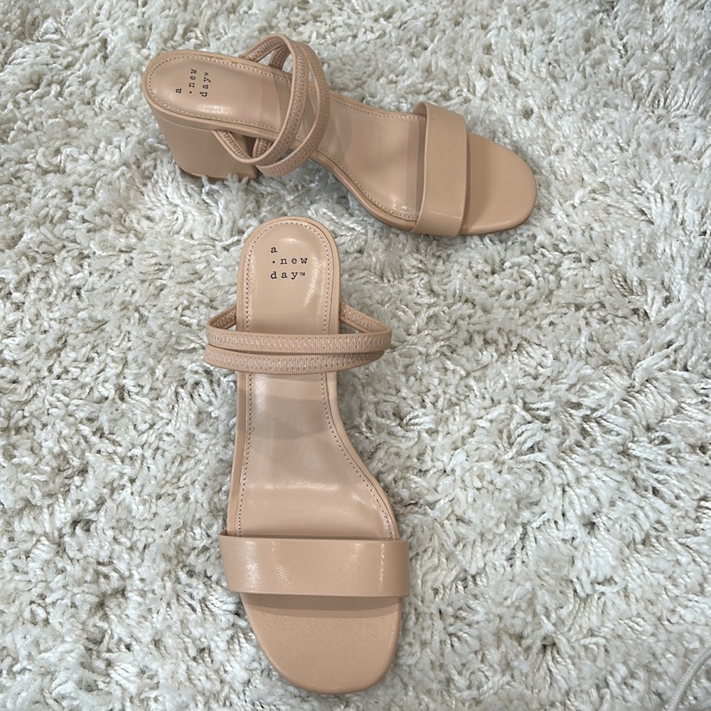 A NEW DAY OPEN TOE NUDE HEAL SIZE 9 - Picture 4 of 4